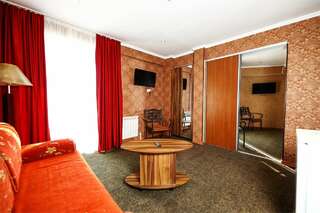 Гостиница Ростовчанка Лазаревское 2-х комнатный номер семейный-8